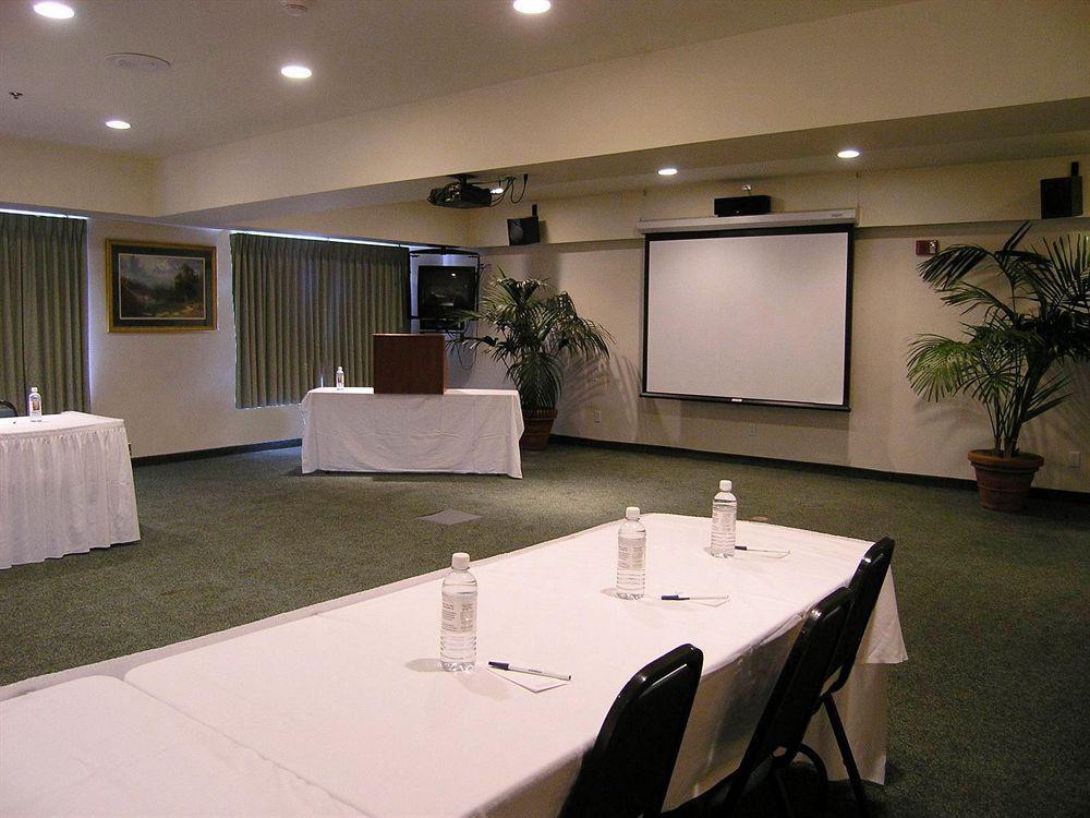 Holiday Inn Express Hotel & Suites San Jose-Morgan Hill By Ihg Konforlar fotoğraf